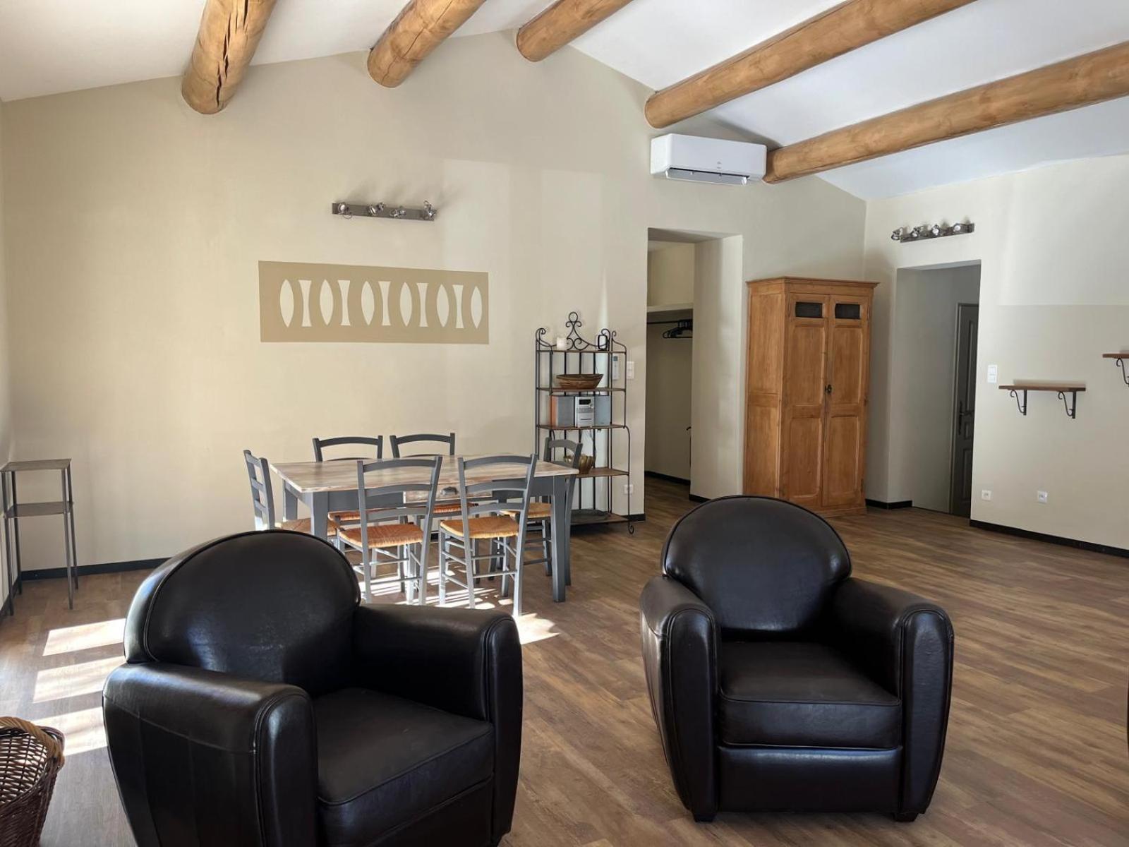 Villas De La Ferme Du Gros Noyer มาโลแซน ภายนอก รูปภาพ